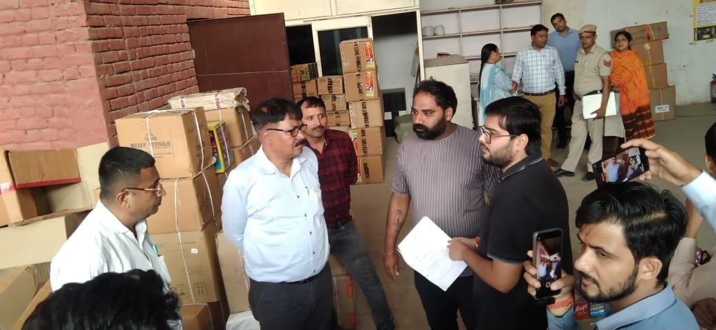 CM flying raid, caught firecrackers