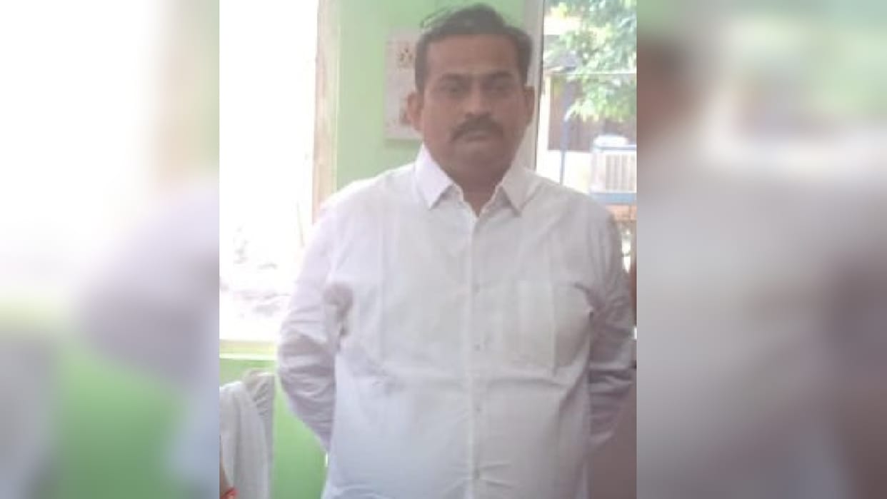 Mukund arrested for making recovery by operating illegal stand