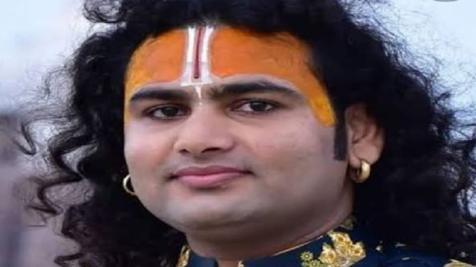 Police filed FIR against Anirudhacharya over objectionable remarks in Vrindavan Mathura