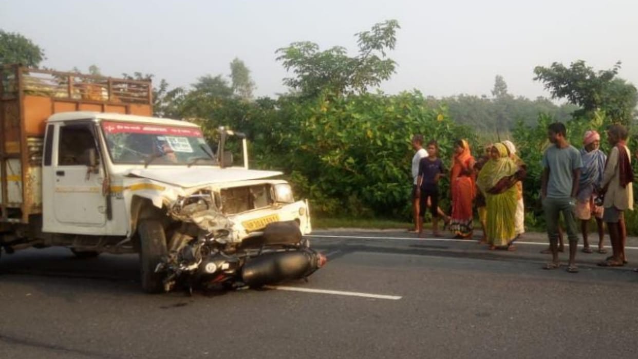one student died in an accident while going to give PET Exam.