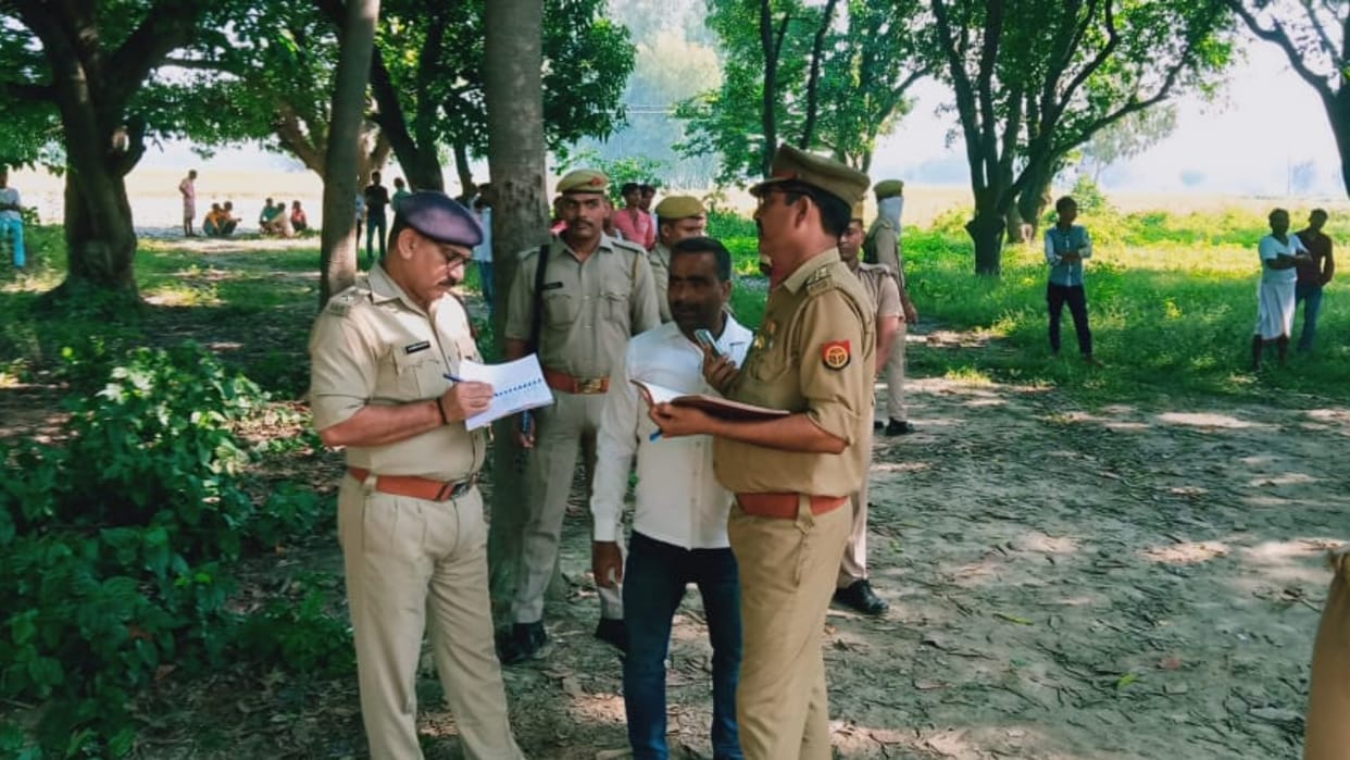 A man murdered and his dead body thrown in a well in barabanki.