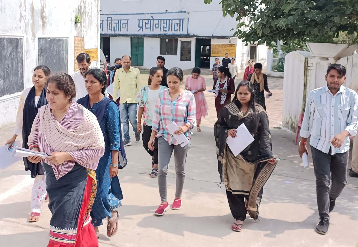 PET: 3793 absent at 26 centers