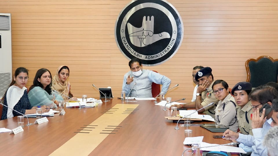 Meeting held between councilors and officers regarding pending works in presence of Advisor Dharampal