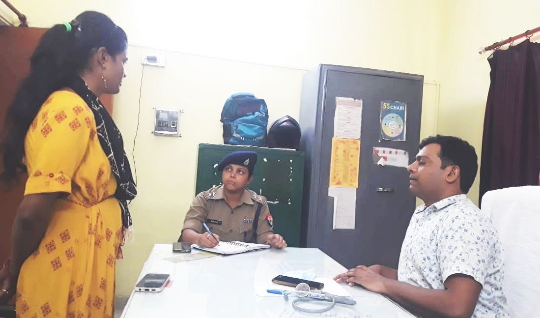 Hardoi, Asha has been accused of giving wrong injection.