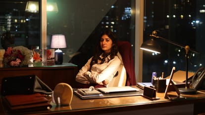 Good Bad Girl Review in Hindi by Pankaj Shukla Sony Liv Vikas Behl Abhishek Sengupta Samridhi Dewan Gul Panag