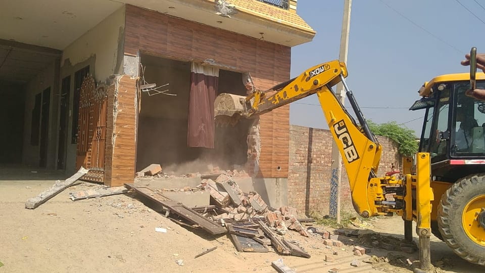 Moradabad The period of deferment is over the administration bulldozer will run in Budh Bazar from today