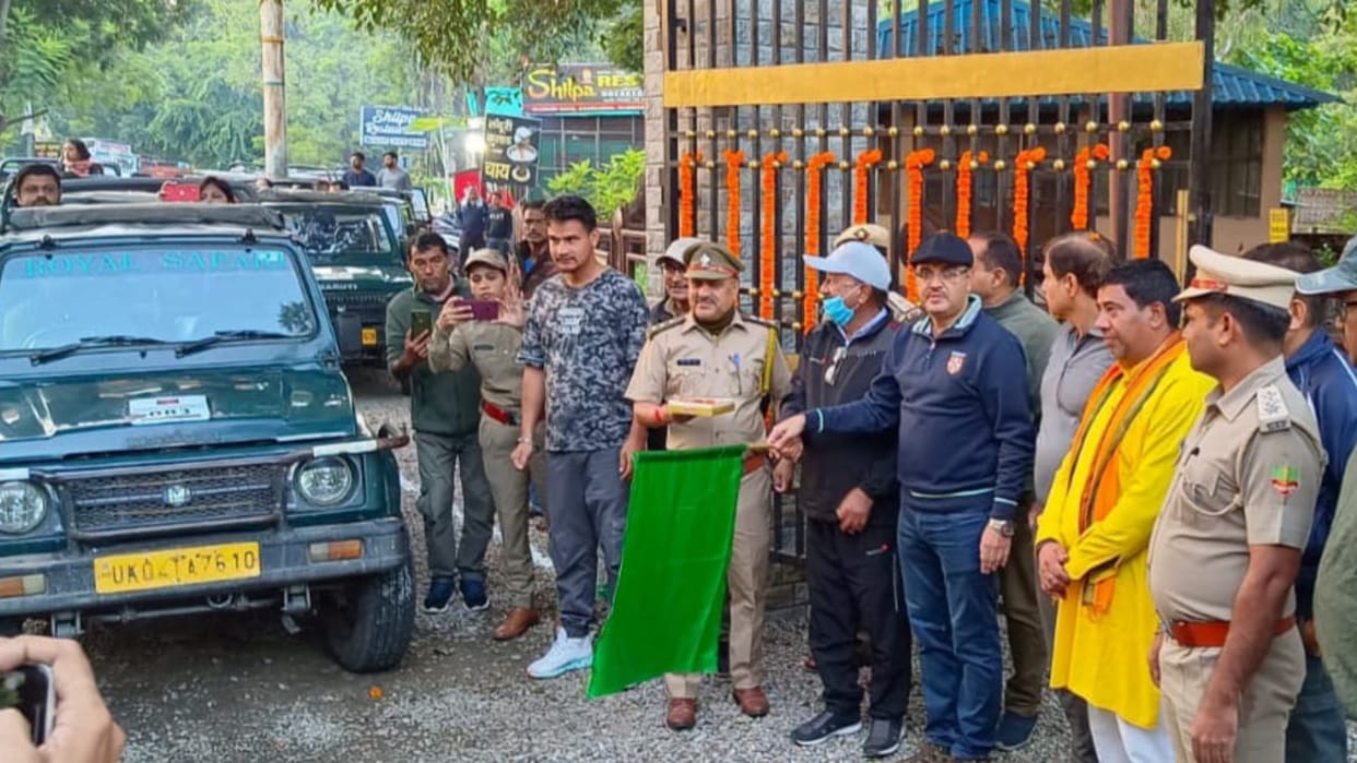 Nainital: Jungle safari started in Bijrani Corbett MLA flagged off Gypsy Uttarakhand news in hindi