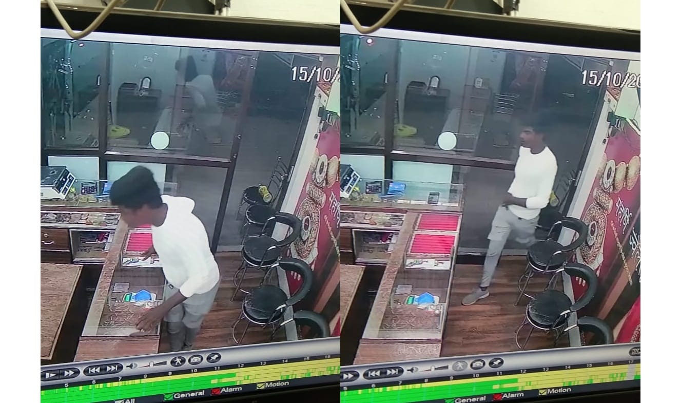 Vicious blew up a bag full of jewelry in Kanpur, the incident caught on CCTV