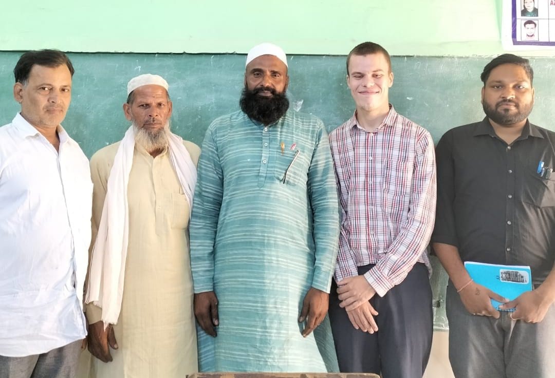 Tom from Australia reached primary school Malakpur