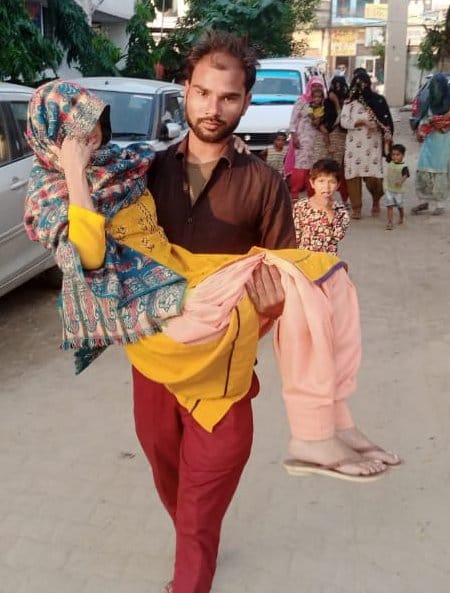 Conflict between two sides over old enmity, four injured