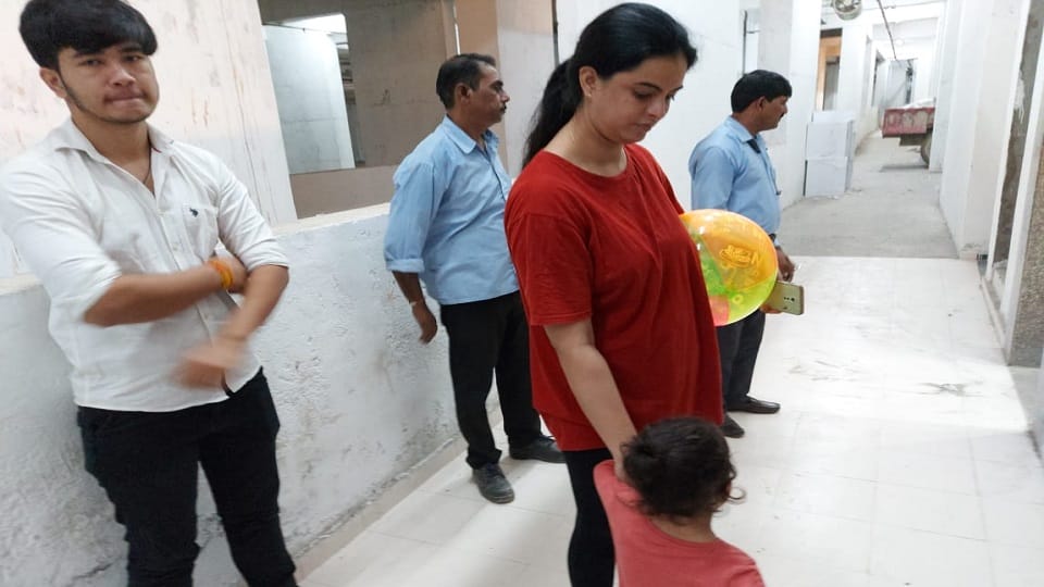 Three people trapped in a lift for half an hour at Prateek Grand Society in Sahibabad