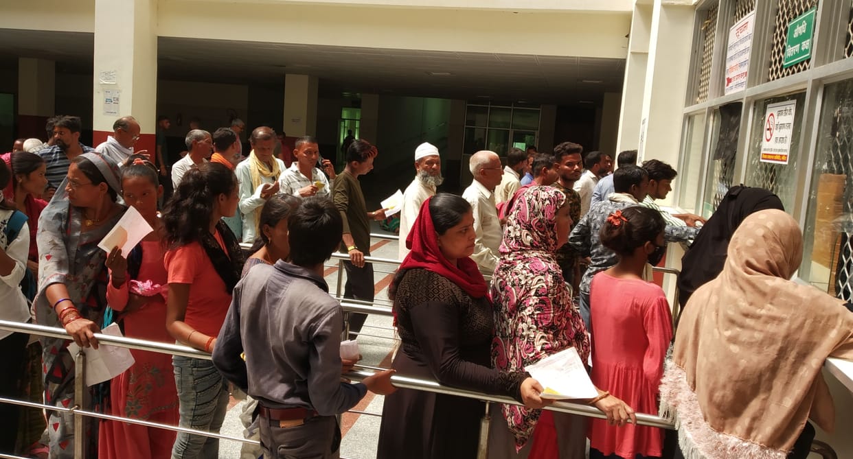 Banda: 20 lakh population... is not a cardiologist and nephrologist