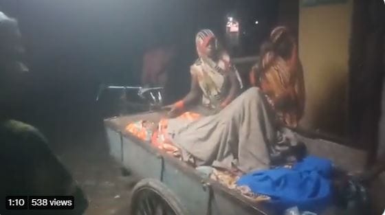 baby born on handcart outside government hospital in mirzapur ANM  not come even after calling