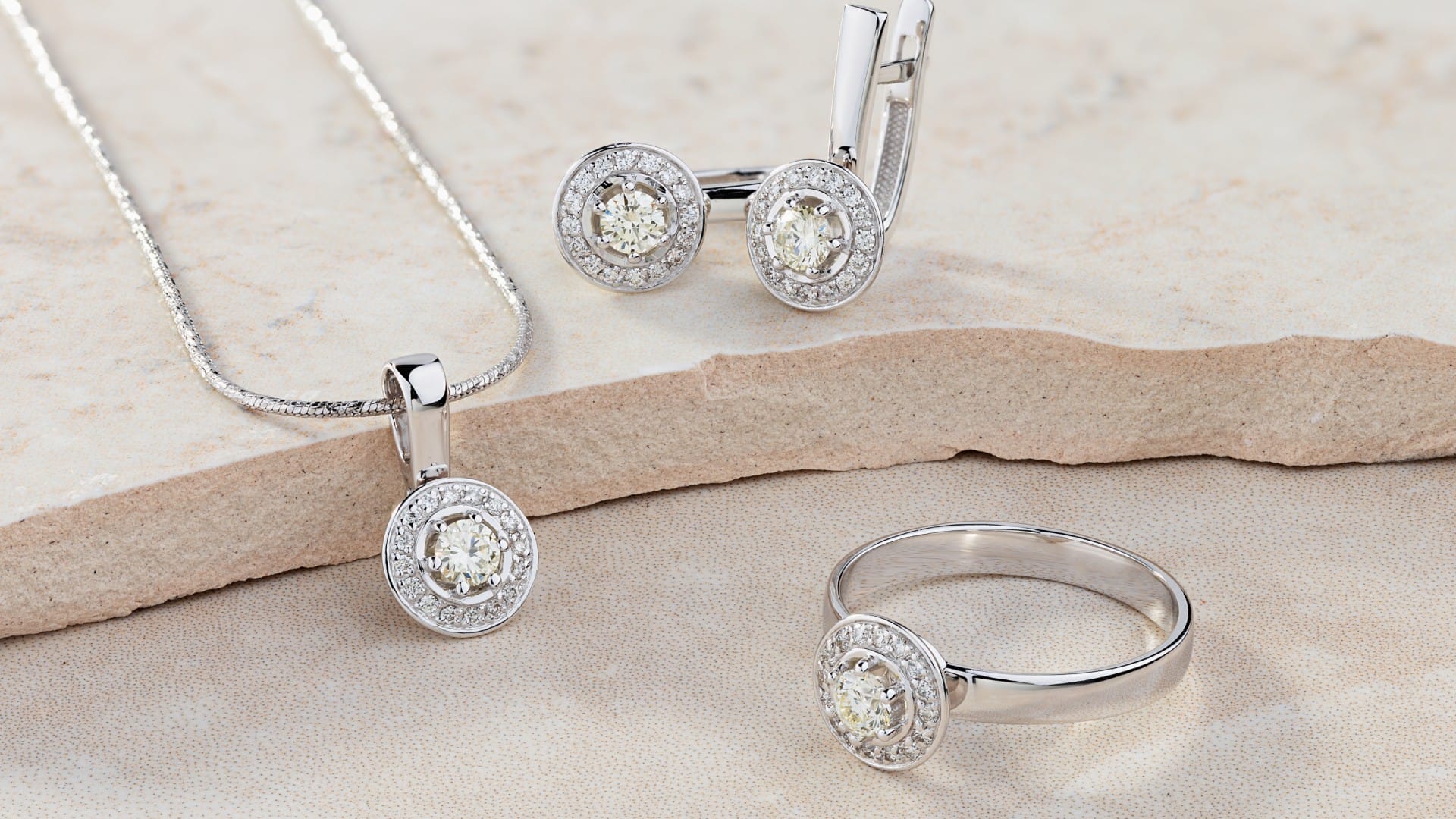 valentine day 2024 gifts ideas for girlfriend Gift Ideas in Budget