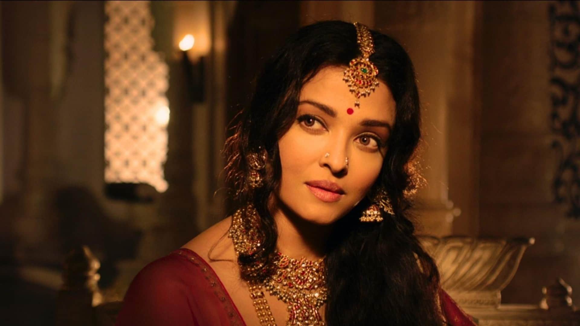 Ponniyin Selvan worldwide collection beats Brahmastra and become third highest grossing Indian film of 2022