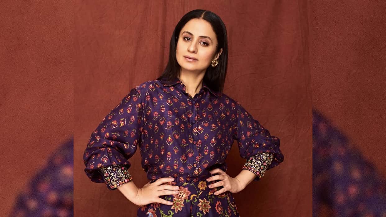 Mirza pur fame Rasika Dugal latest photo shoot pics fans reaction goes viral on social media
