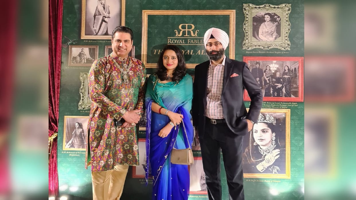 glory of the princely state of Rampur was seen in  Royal Fables