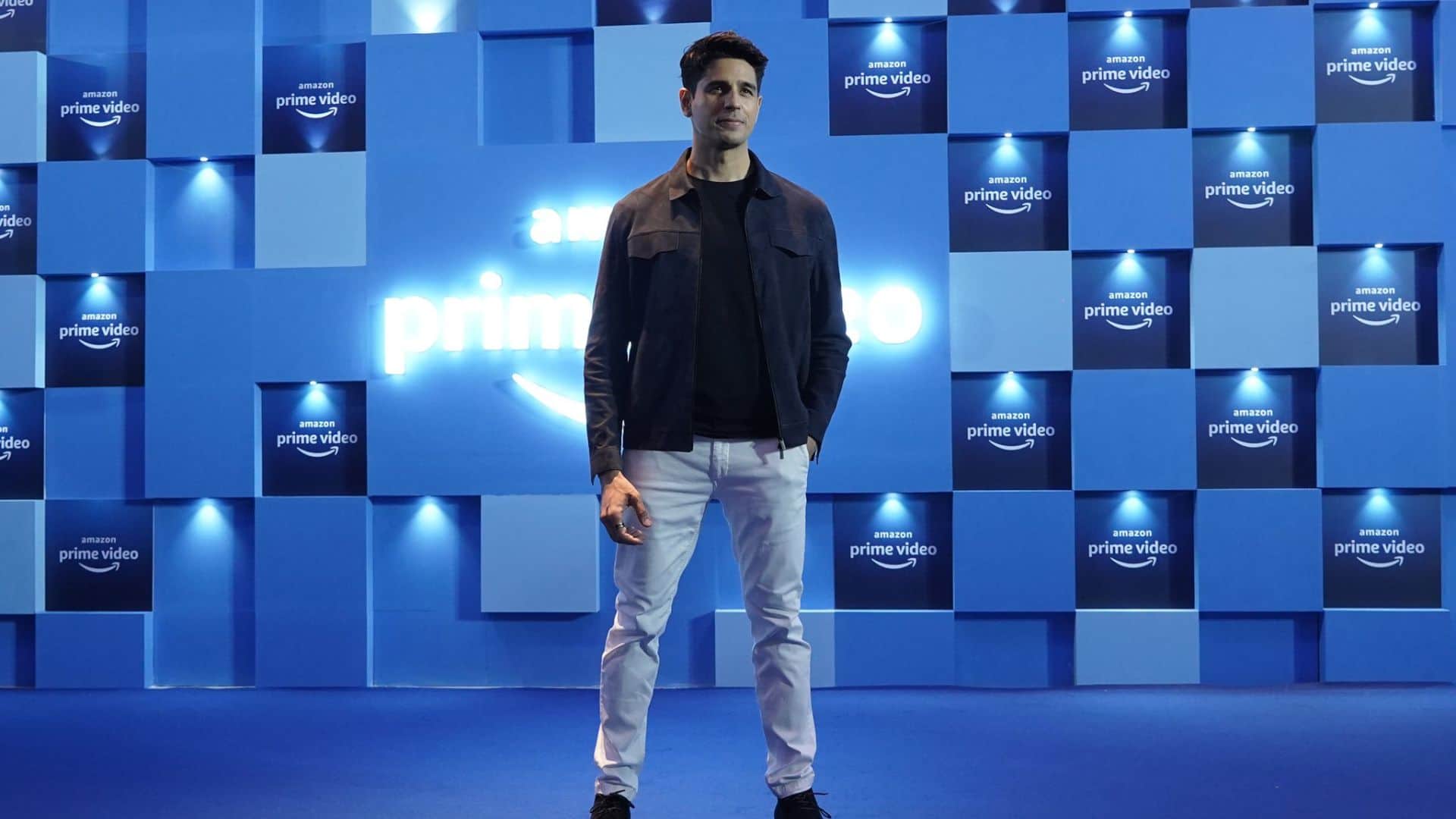 Sidharth Malhotra speaks to Pankaj Shukla on Thank God Anubhav Sinha Raj & DK Neeraj Pandey Ek Villain