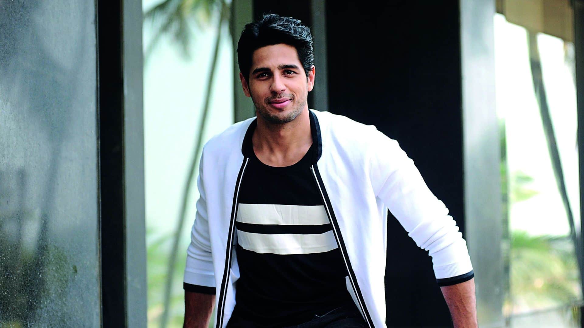 Dostana 2: Karan Johar wants Cast actor Varun Dhawan and sidharth malhotra in Film