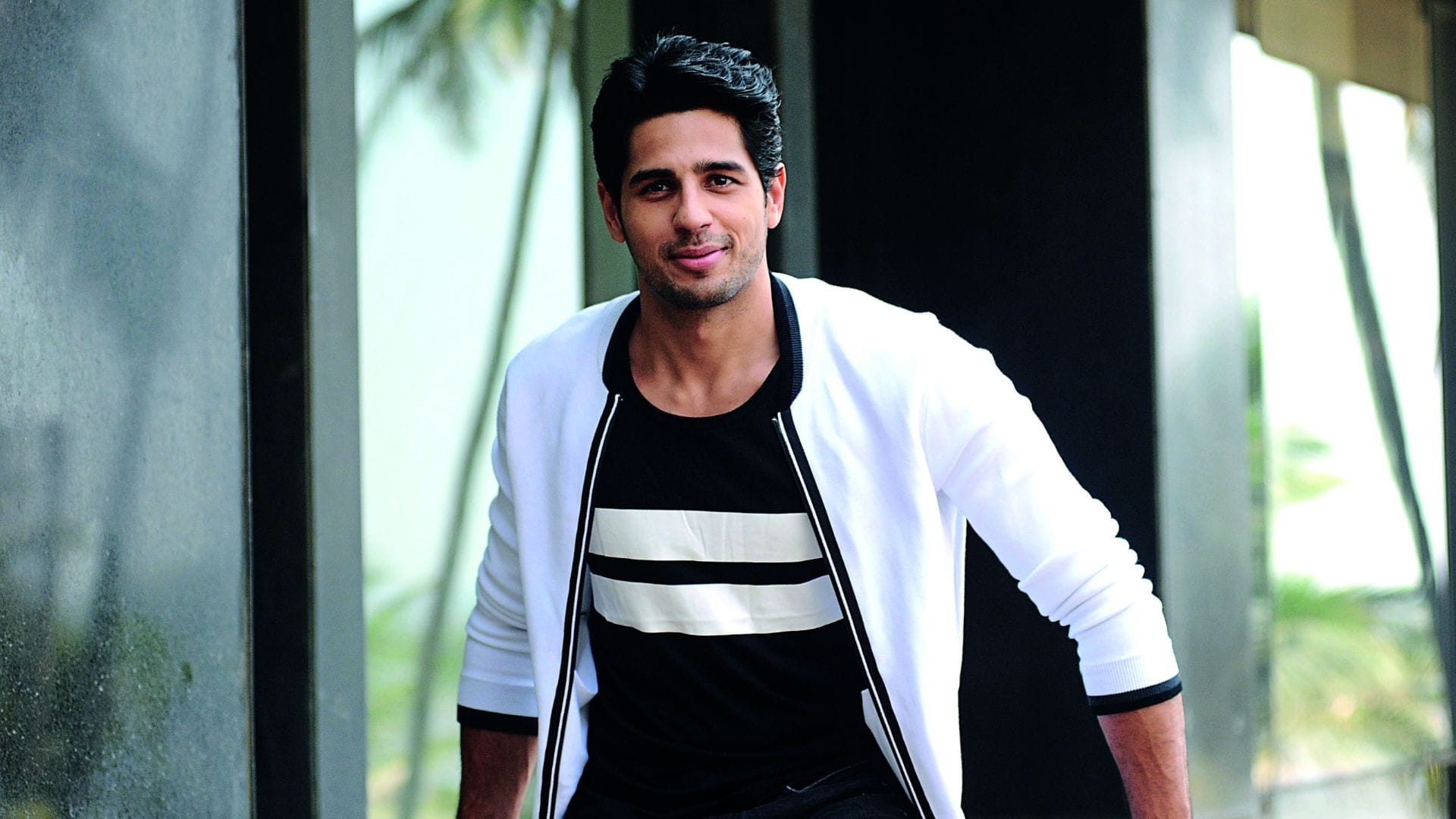 Dostana 2: Karan Johar wants Cast actor Varun Dhawan and sidharth malhotra in Film