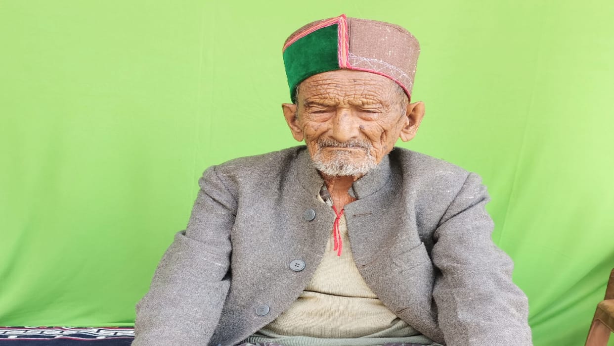 India's First Voter Shyam Saran Negi Passed Away at Age 106 Just Before Himachal Assembly Polls