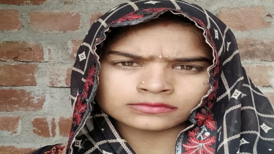 Married woman body found under suspicious circumstances in the house in mainpuri
