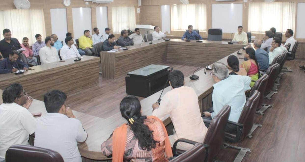 Lamps to be decorates on ghat from 21 October in Ayodhya.