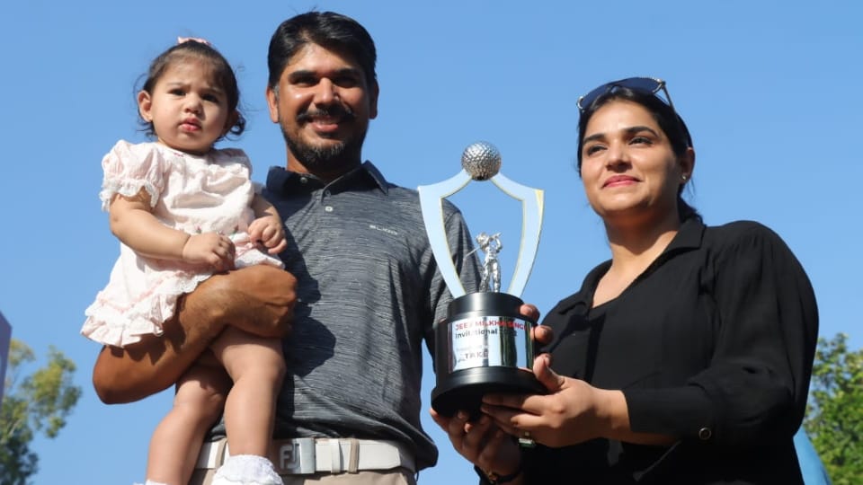 Gaganjeet Bhullar won Jeev Milkha Singh Invitational Golf Tournament