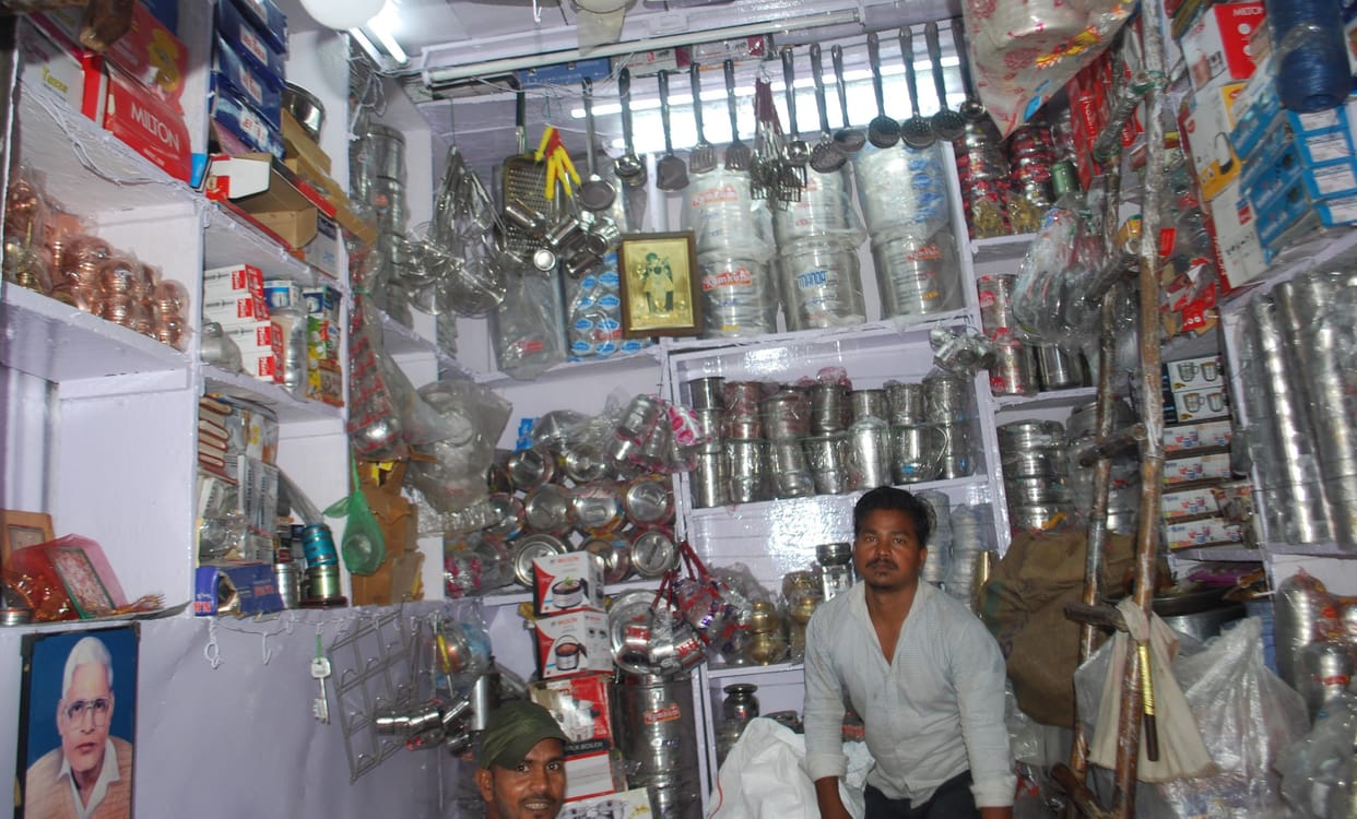 Hathras: Do not take away inflation, shine of utensils business