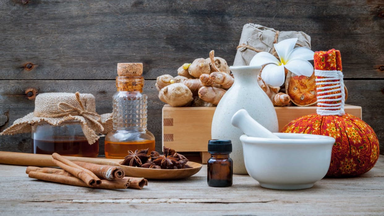 indian spice health benefits, know how cinnamon black pepper and clove helps our health