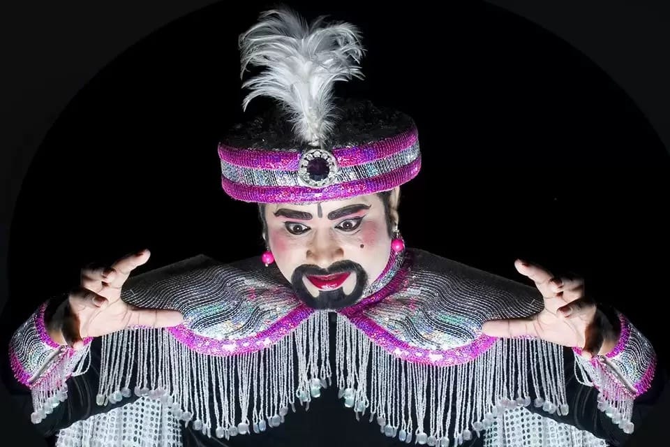 stunned to see the magic of magician OP Sharma