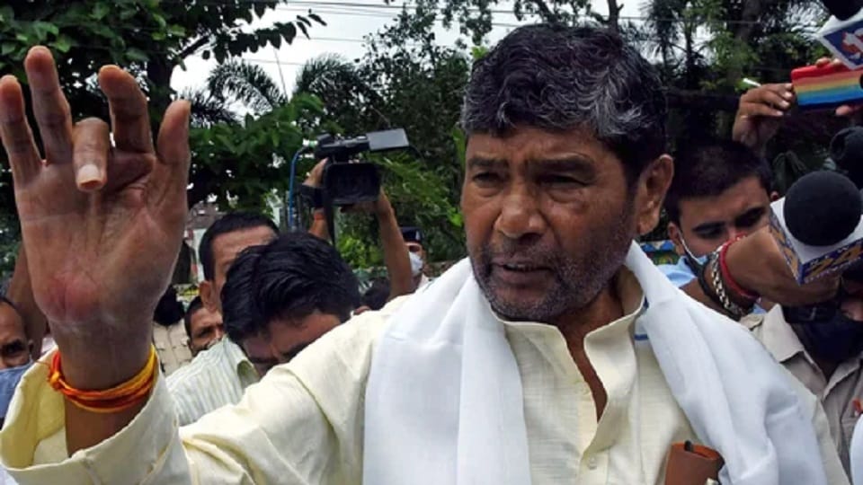 Lok Janshakti Party MP Pashupati paras resigns as PM Modi Minister, Paras will meet Lalu Yadav in Patna bihar