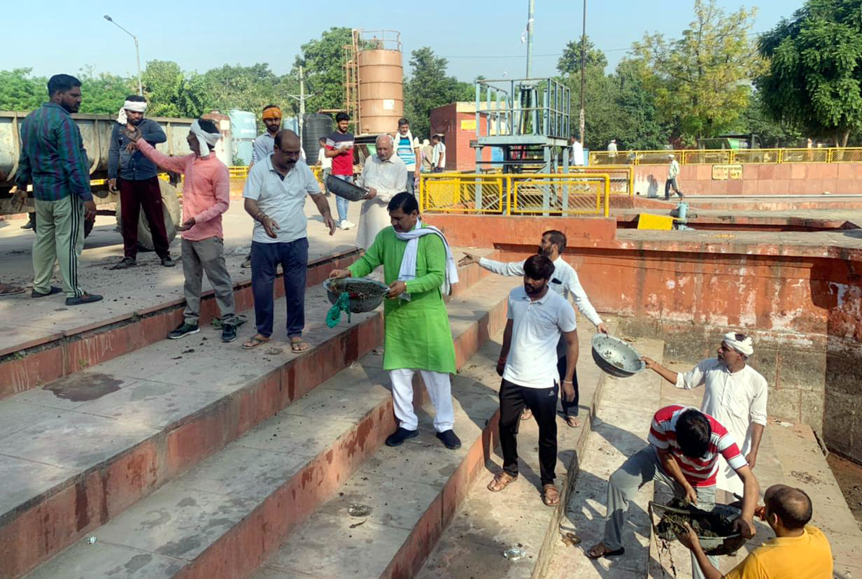 Cleanliness campaign launched on Saraswati Tirth, Kurukshetra
