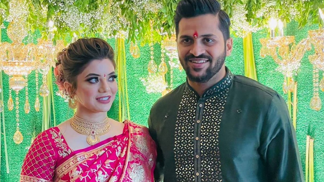 Shardul Thakur turns 31 Fiance mittali Parulkar wishes happy birthday