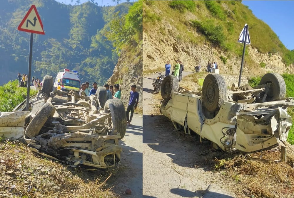 Uttarakhand Accident news: two youths died during Car fall into ditch in tehri