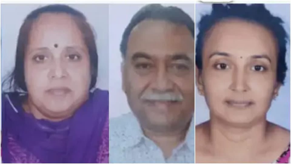 Pickup hit car on Udaipur-Ahmedabad highway death of three