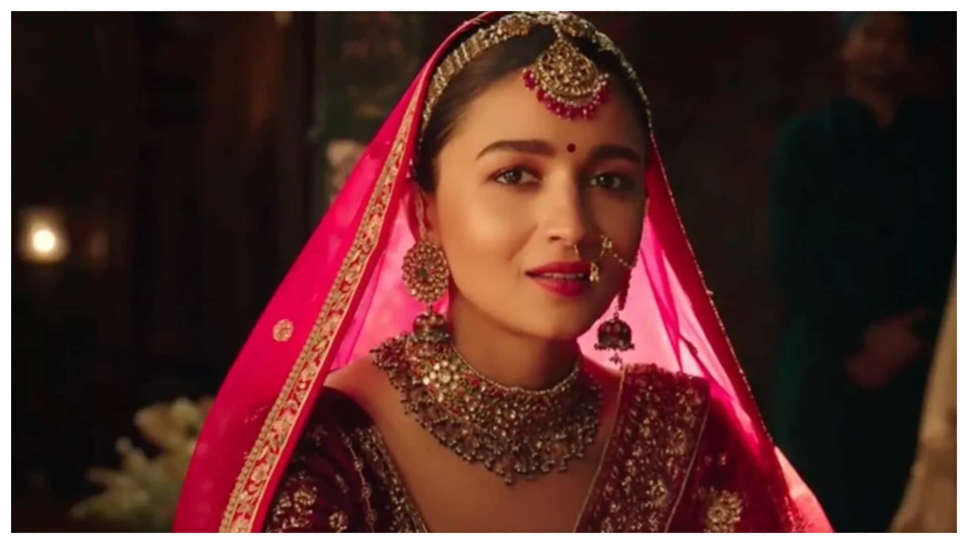 Like Kiara Advani and Aamir Khan Controversial Advertisements Made in Wedding and Festive Season