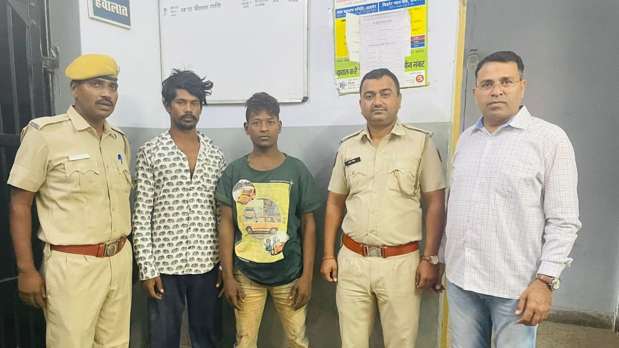 The miscreants looted the cash by assaulting the youth in Ajmer