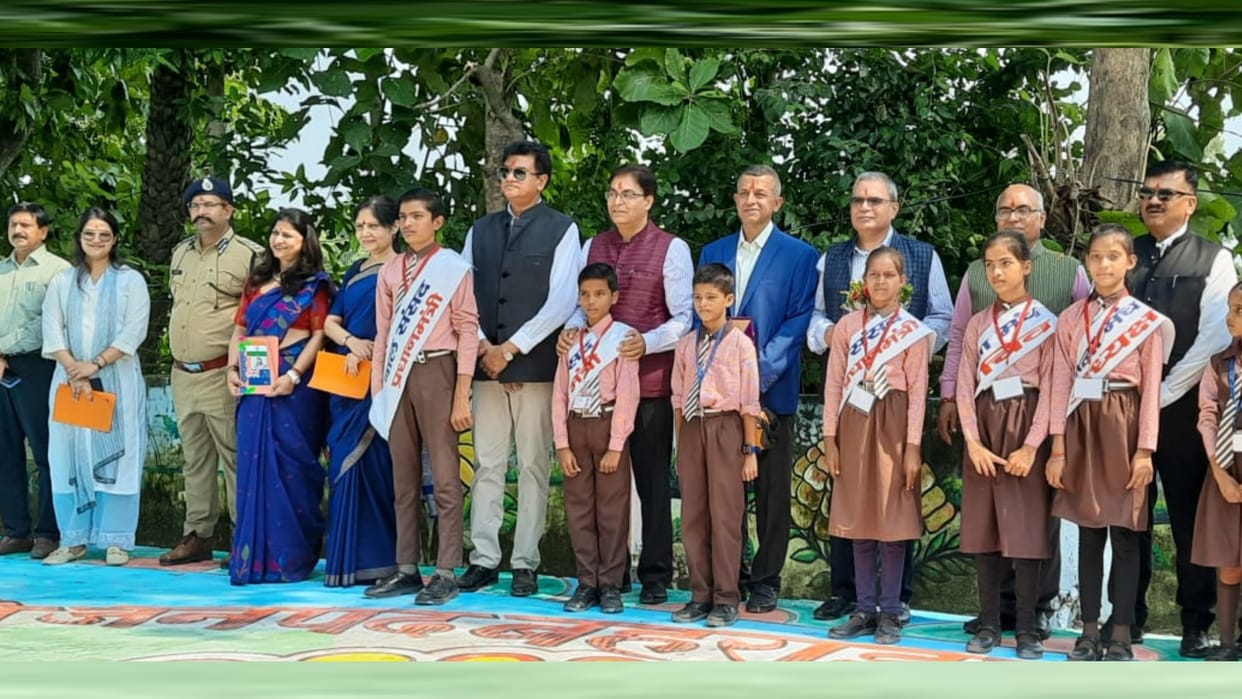 Indian ambassadors visit bahraich and did inspection.