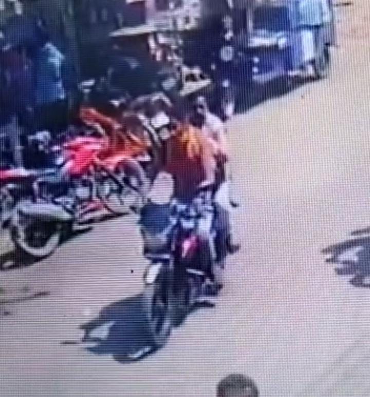 Banda: Masked miscreants looted Rs 52600 from LIC agent