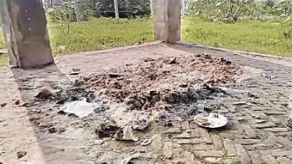 Tantra-mantra items found near flower trader's funeral pyre... anger among family members