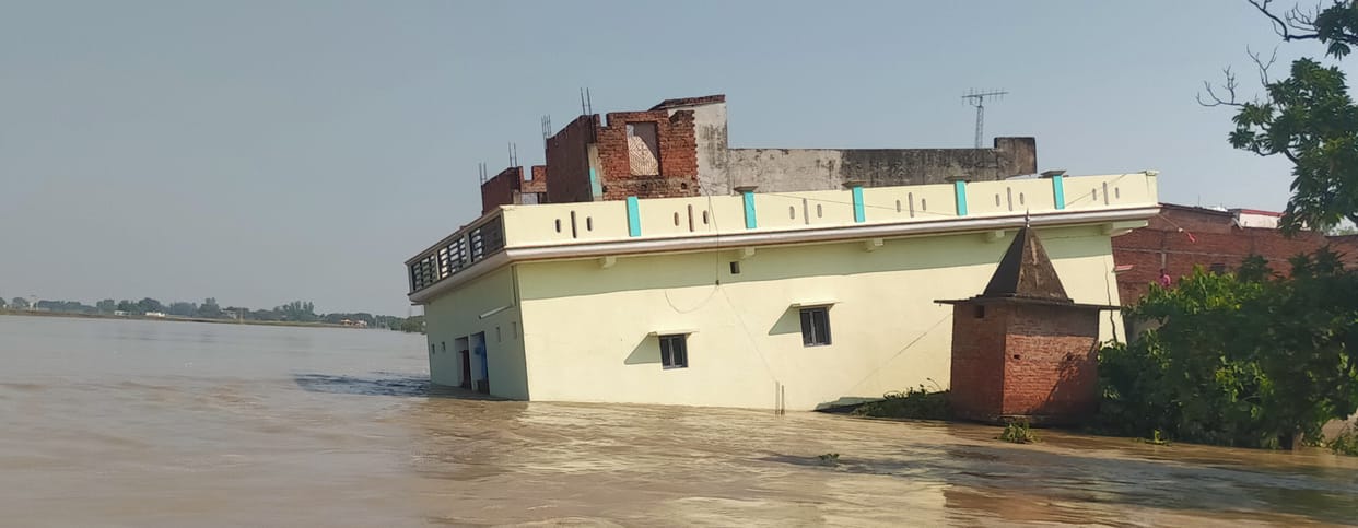 Tekanpur Ring Dam broken, 100 houses submerged in flood water