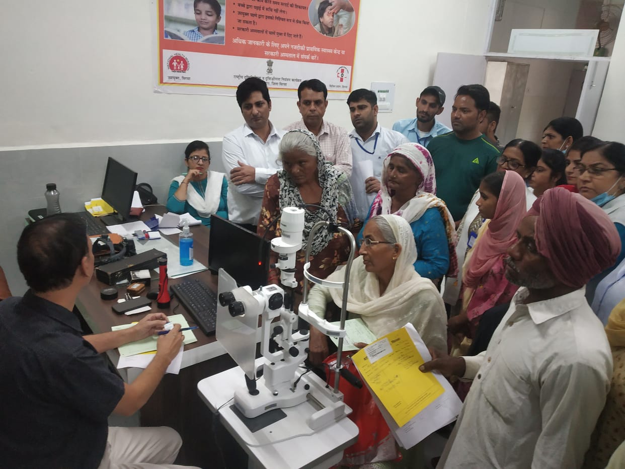 Threats are received while on duty, demand to increase security, employees met CMO