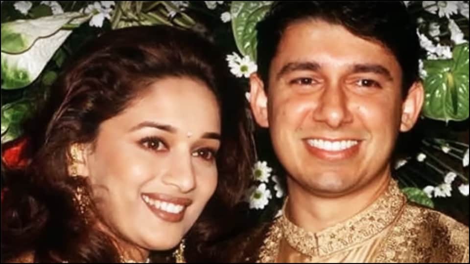 Madhuri dixit shriram wedding anniversary know couple love story started before the marriage with bike ride