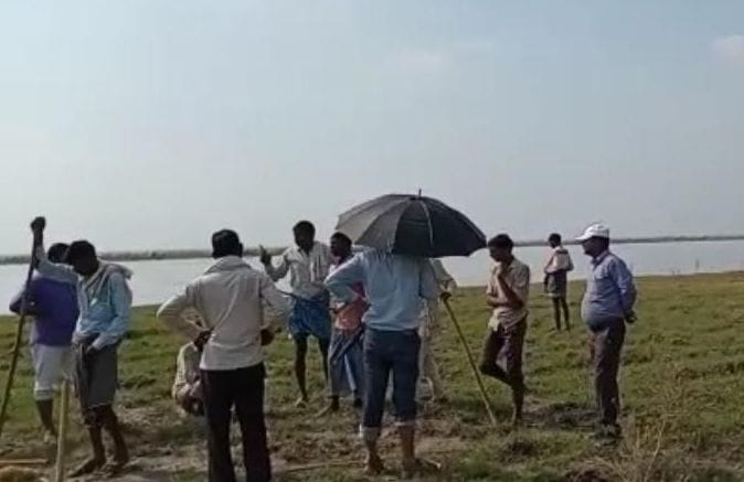 Kakeda Fair: Villagers stop temporary road construction