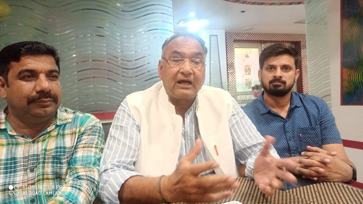 SP leader Chaudhary Bijendra Singh attacked Yogi Adityanath