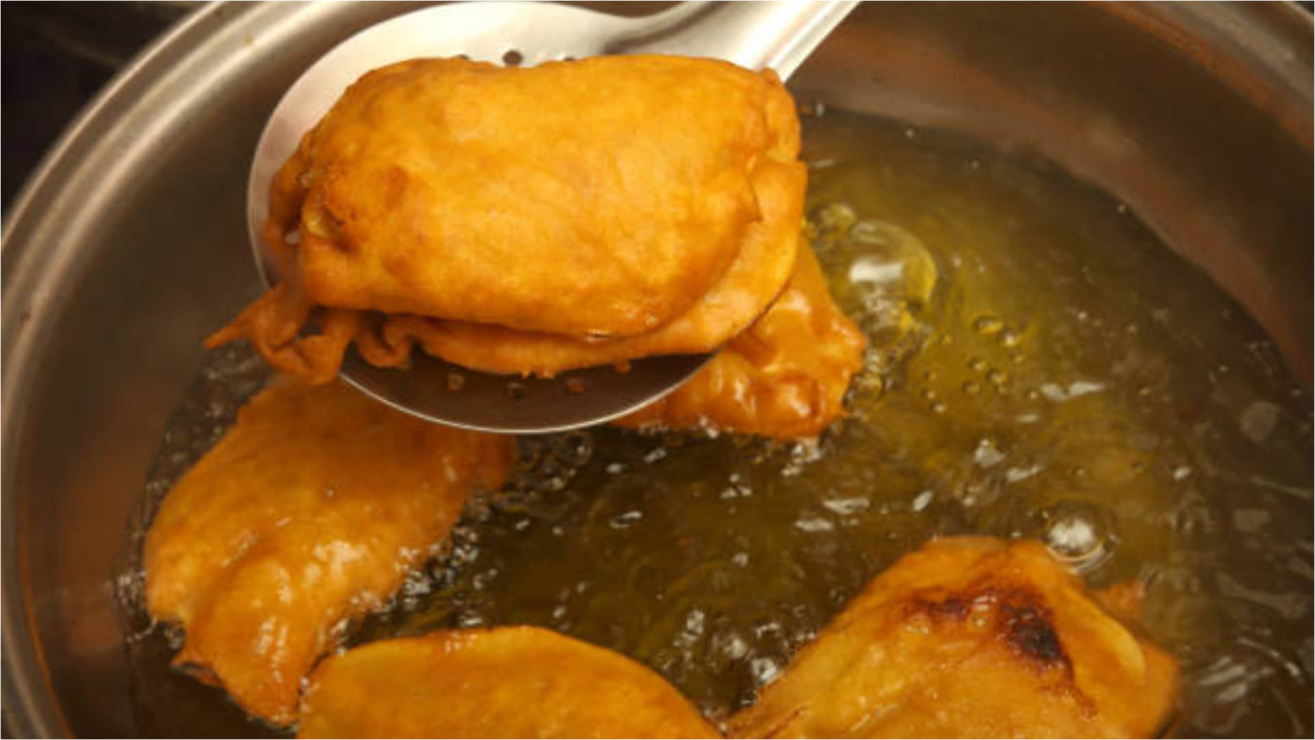 World Food Safety Day 2023: Top 5 Foods Most Likely to Cause Food Poisoning Avoid Eating