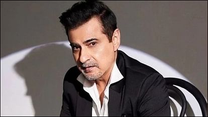 Sanjay Kapoor recalls his flop acting career pushed him towards production says have to take care of wife kids