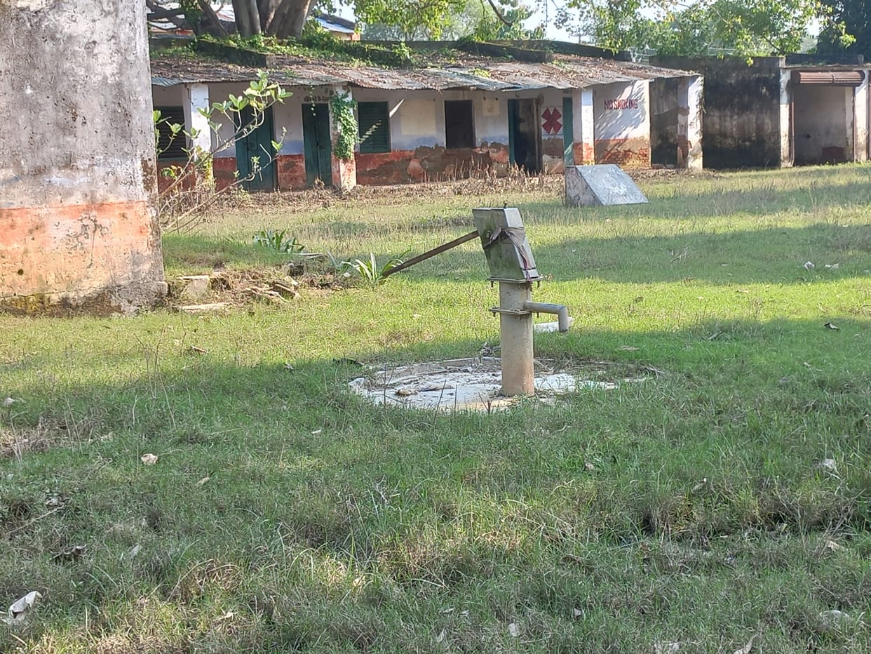 New problem: smelly water spewing hand pump
