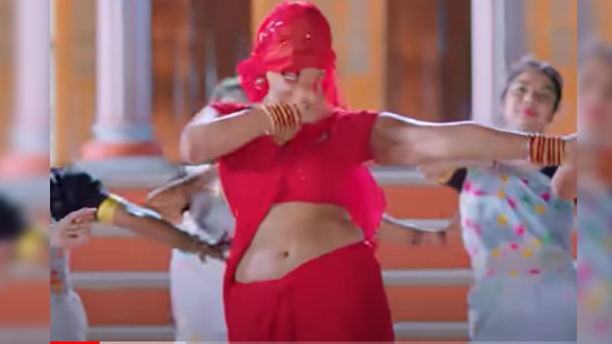 Bhojpuri singer shilpi raj and neelam giri song dilwa le gaile raja cross 38 million views on you tube